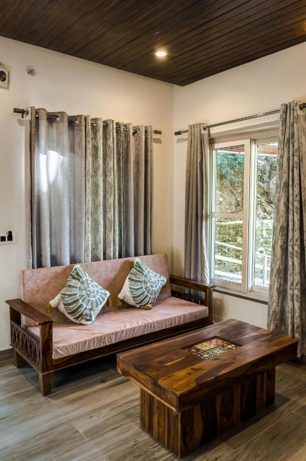 The Frostwood Resort Ranikhet Ngoại thất bức ảnh